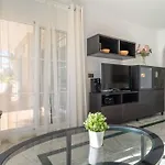 아파트 Riviera Serenity 라칼라데미야스